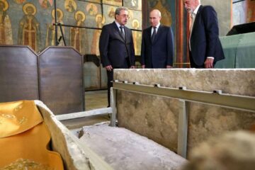 Moaștele la care s-a rugat Putin, pierdute de ruși în Donețk. Relicvele au fost trimise pe front pentru a-i „încuraja” pe soldați