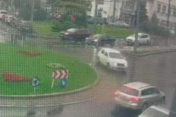 Șofer de 76 de ani, pe contrasens în centrul Vasluiului. Bărbatul a rămas fără permis