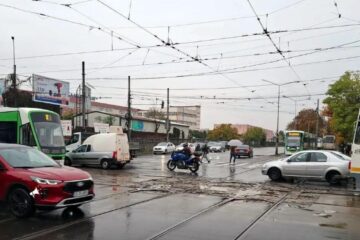 Schimbări majore în transportul public din București, de joi! Cinci linii de tramvai circulă deviat, iar linia 47 se suspendă