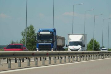 TollRo, inaugurat și de hackeri. Guvernul implementează o aplicație cu erori grave pentru taxarea și amendarea transportatorilor